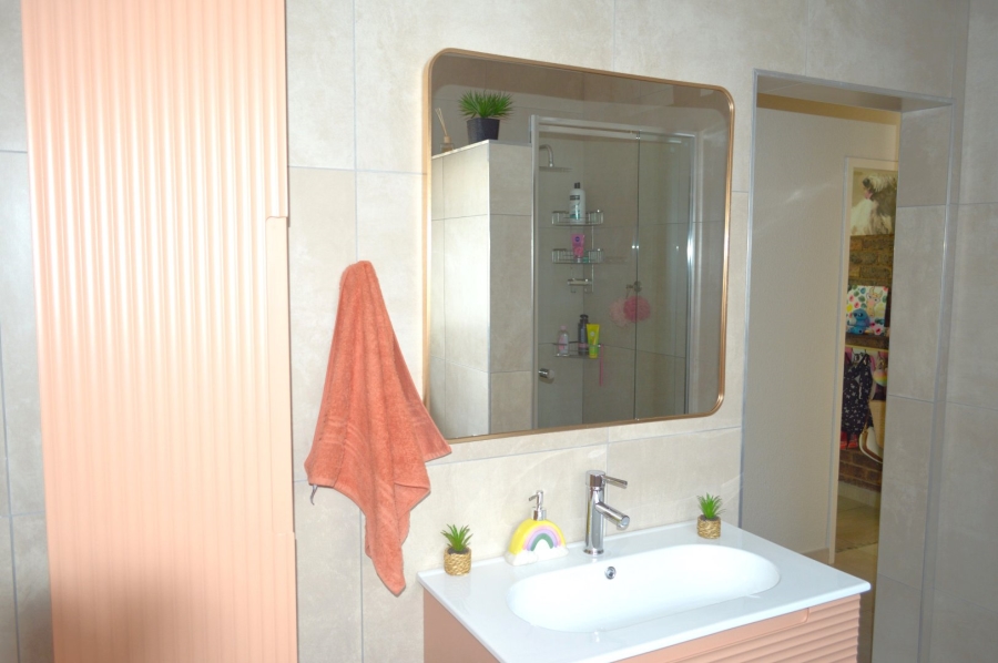 3 Bedroom Property for Sale in Wilkoppies North West